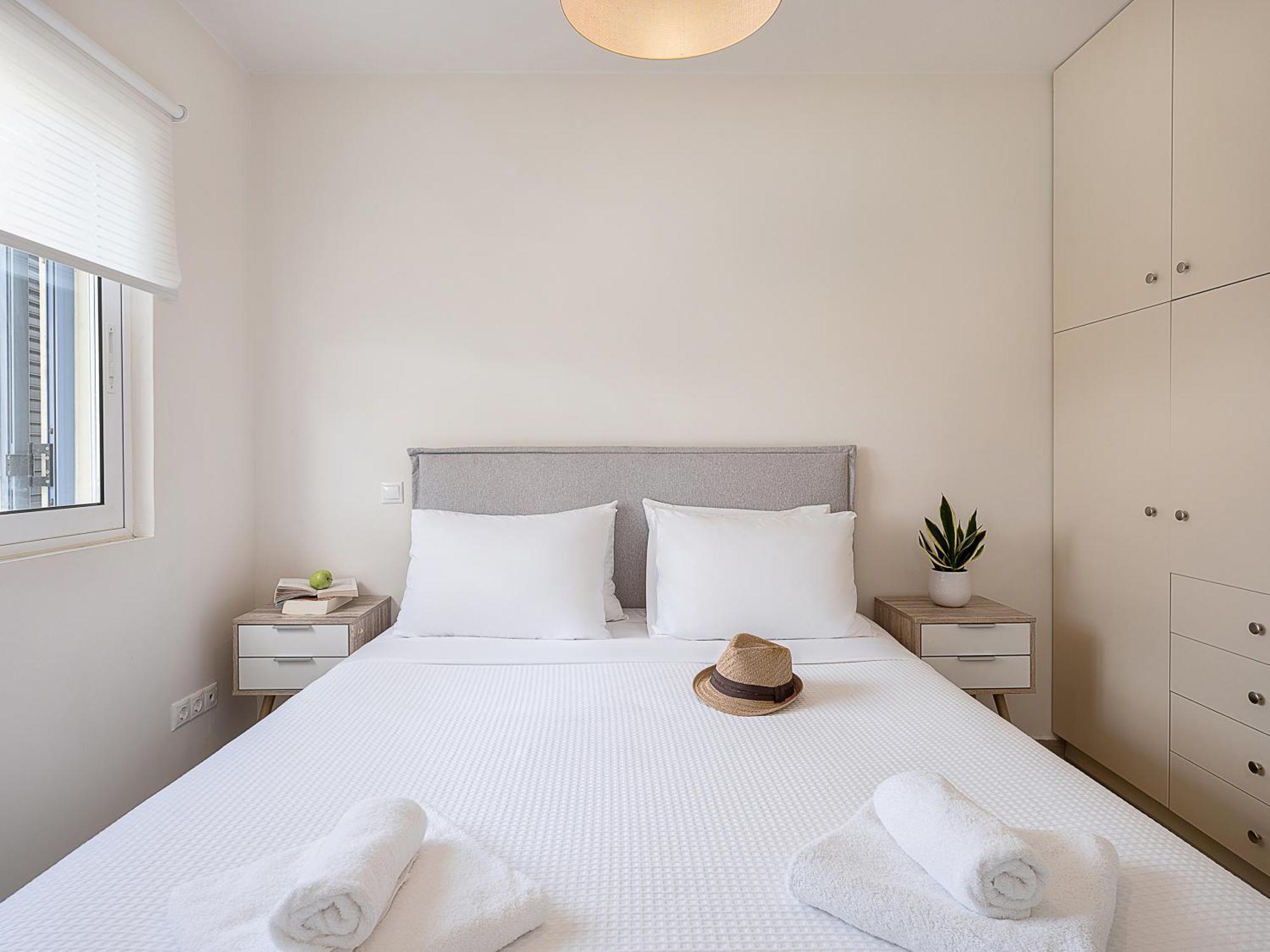 Resitour - Aphrodite Beachfront Pirgos Psilonerou Екстер'єр фото